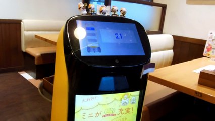 Robots Clearing Tables in Japan