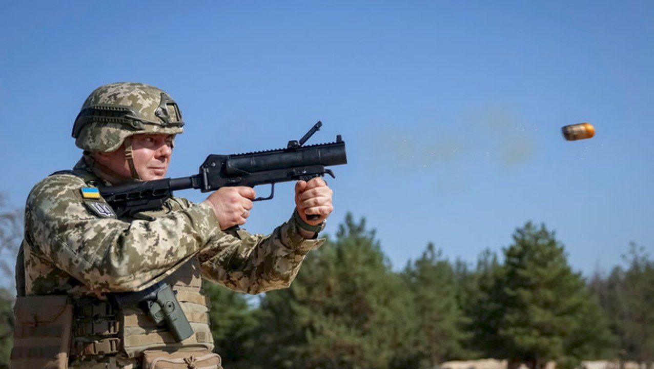 Ukrainian army tests new Western weapons as NATO boosts supplies