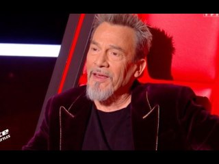 Florent Pagny submergé par l'émotion dans The Voice en évoquant cette "saison particulière" pour lui