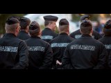 Obligation vaccinale en France : des gendarmes se rebellent et manifestent.