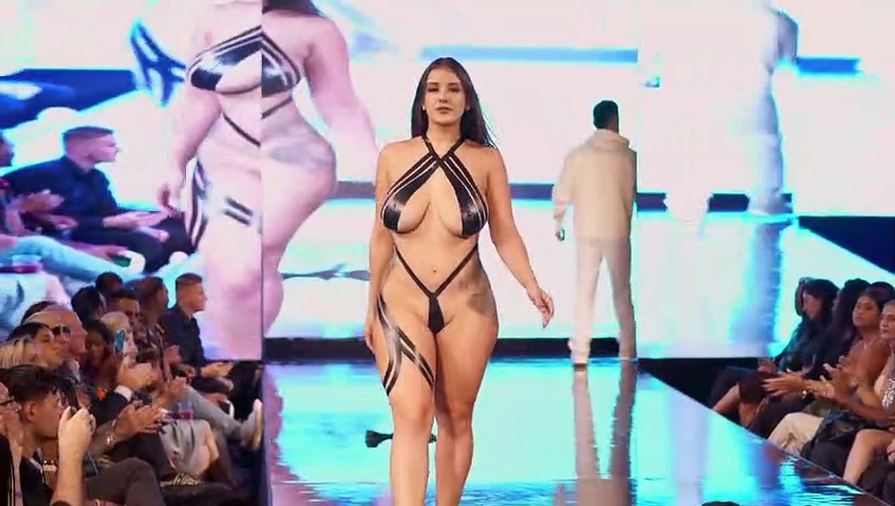 Brianna Dale in SLOW MOTION _ Black Tape Project AHF New York Fashion Week  2023 4k