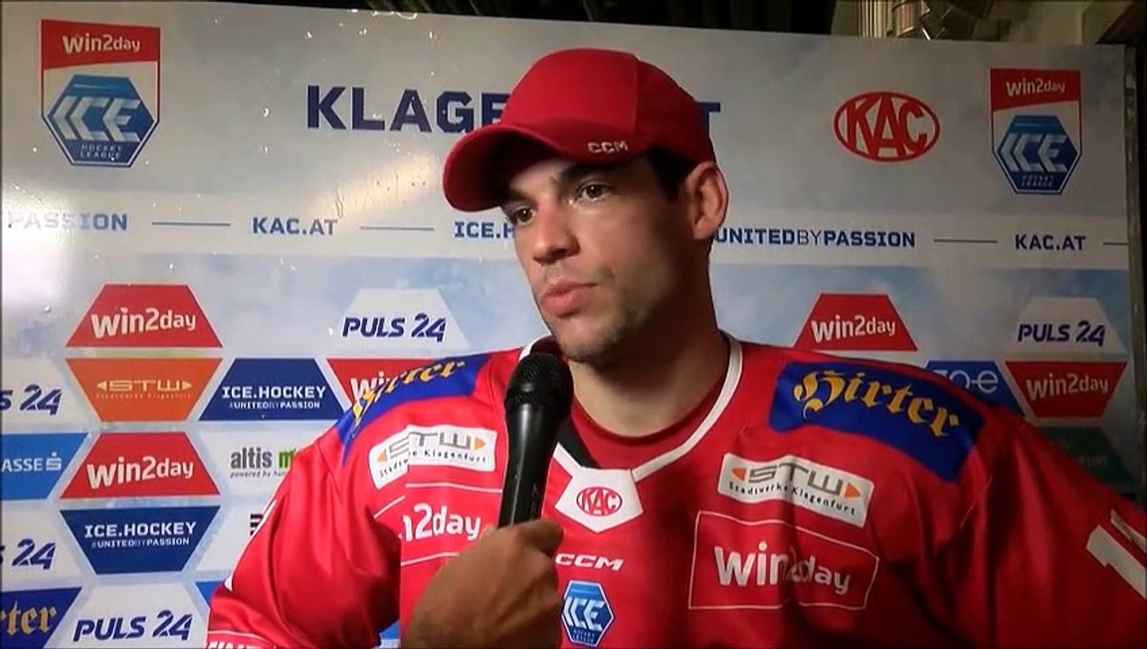 Lukas Haudum (KAC) nach dem Sieg gegen Linz
