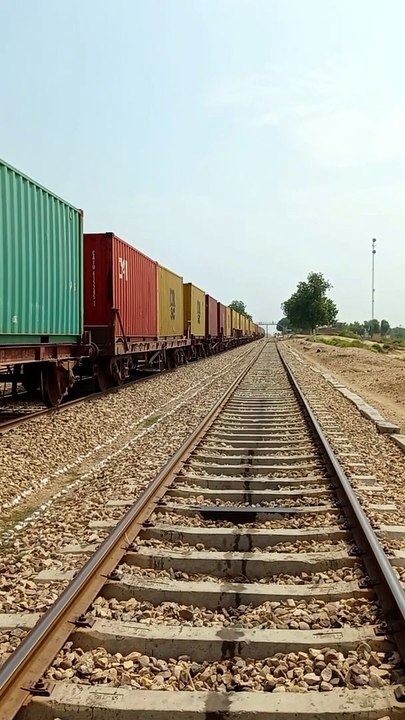 Beautiful Status Video | Amazing Scenery |Railway Track | Pakistan Train