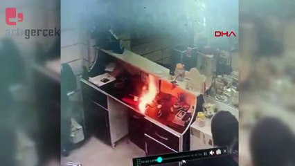 Скачать видео: Cep telefonu, bomba gibi patladı