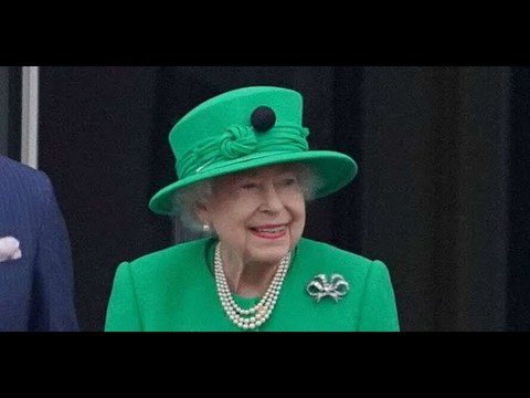 Queen Elizabeth Thanks Fans for Historic Platinum Jubilee 'My Heart Has Been with You All'