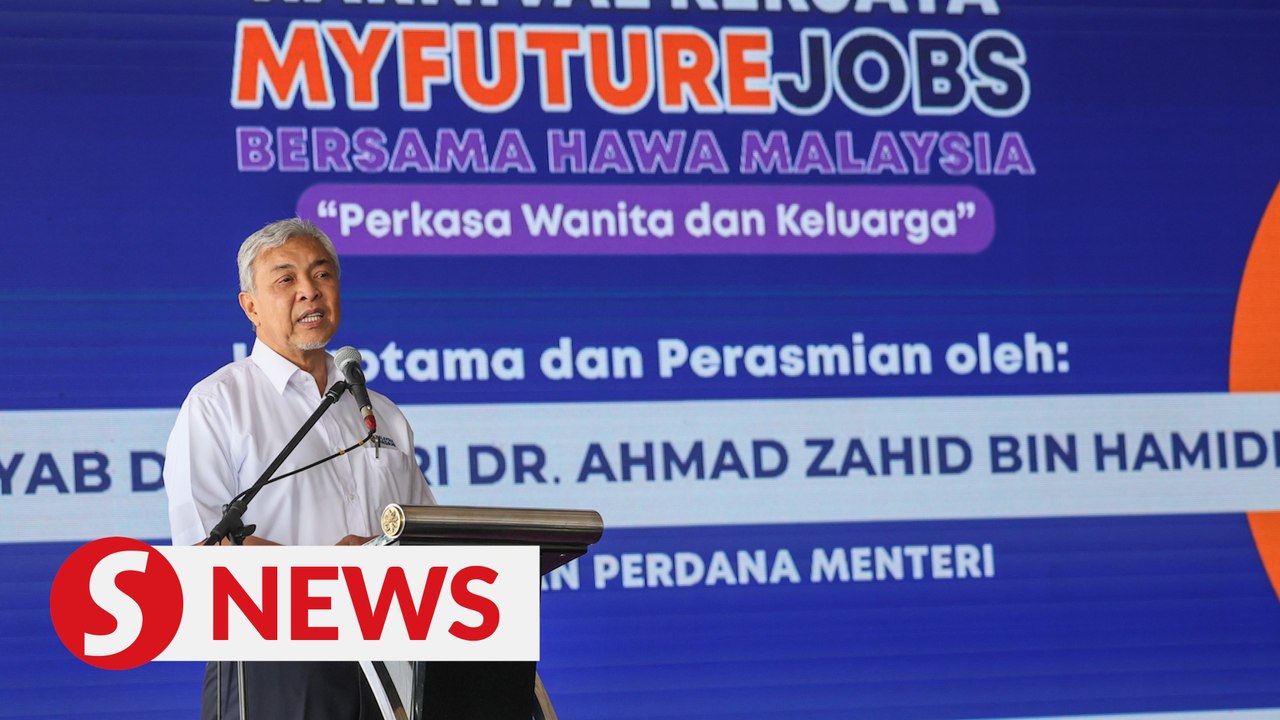 More prudent to deal with the floods in Kedah, Zahid advises Sanusi