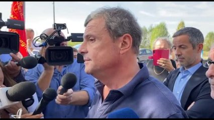 Magneti Marelli, Calenda incontra i lavoratori, ma loro se ne vanno