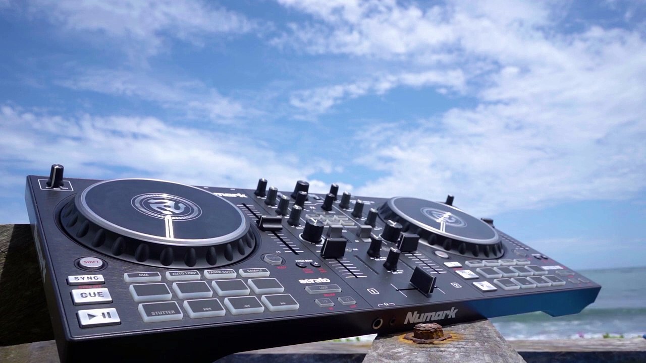 DJ BERLAYAR TAK BERTEPIAN REMIX VIRAL