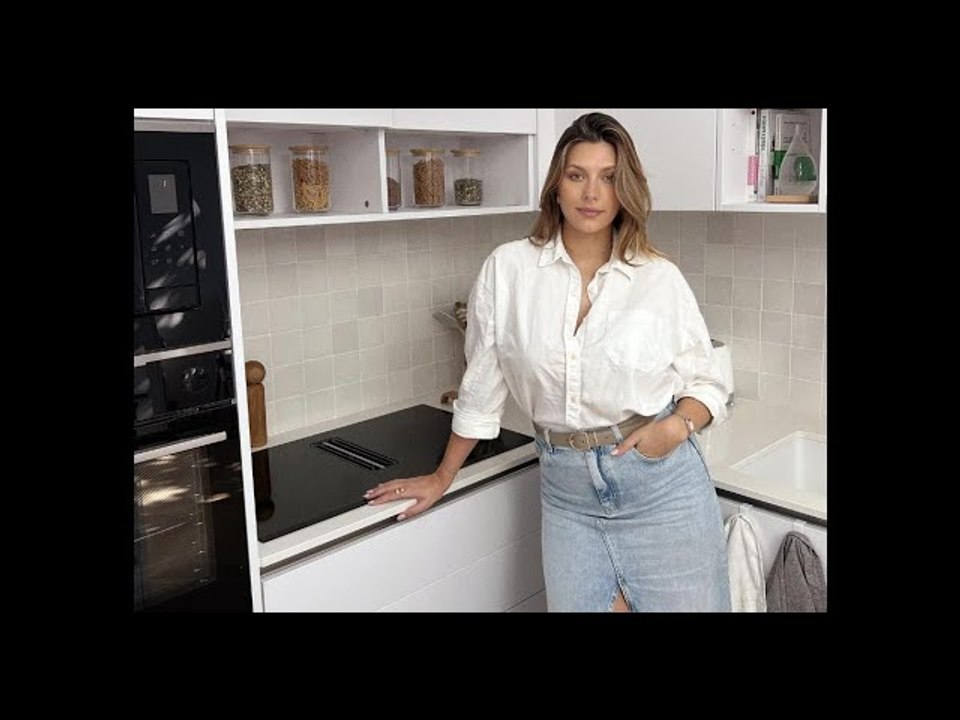 VIDEO: "Quel changement !" : Camille Cerf dévoile l'avant/après de sa superbe cuisine, un style "cla