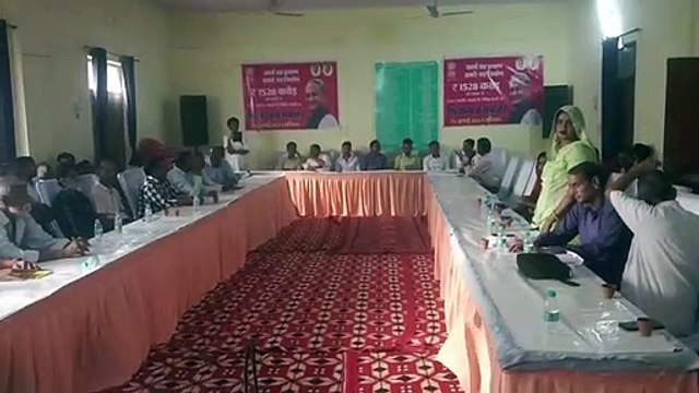 पार्षदों ने उठाए अतिक्रमण और सफाई के मुद्दे