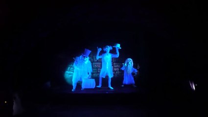 Disney Park Goers Shared Some Of The Grossest Things They’ve Seen At Disneyland, And There Are Some Common Themes