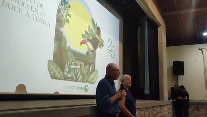 Sebastião Salgado fala durante comemoração dos 25 anos do Instituto Terra