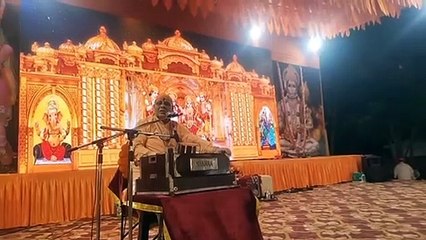 माहौल भक्तिमय हो गया