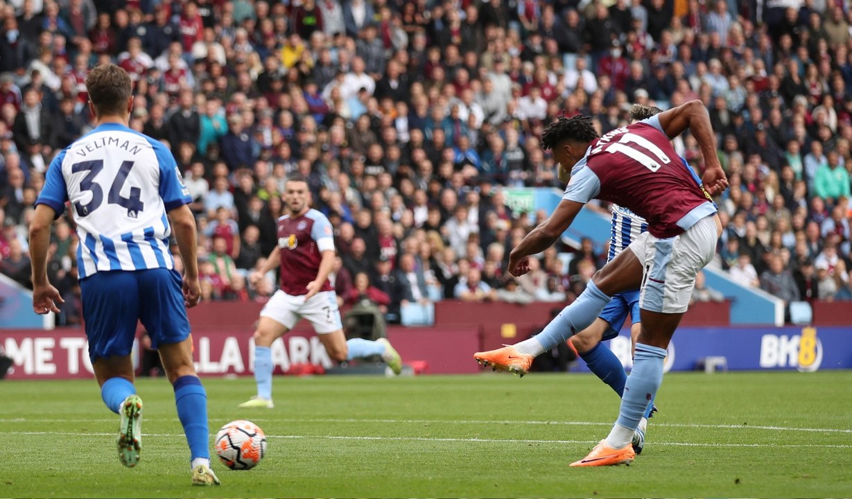 AR 30 ASTON VILLA OOV