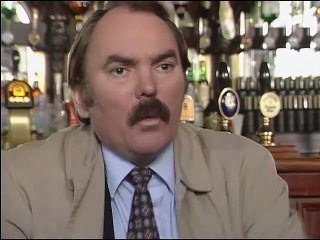 The Bill S13E70 Lucky Day