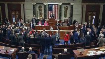 Congresso dos EUA aprova lei para desbloquear orçamento; Senado ainda vota