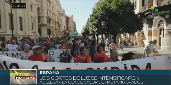España: Residentes de barrios obreros en Sevilla se manifiestan contra cortes de luz