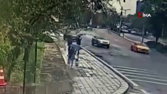 Ankara'da çatışma ve aracın patlama anı kamerada