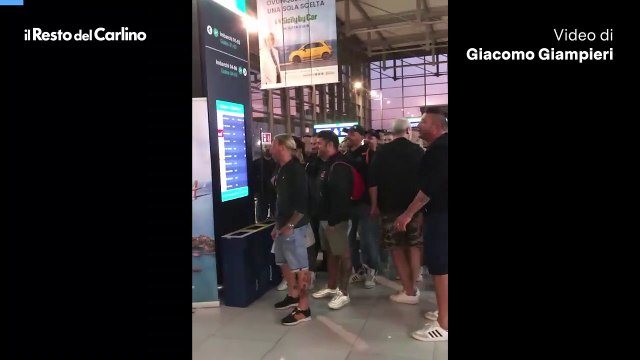 Ancona, anche gli ultras al volo inaugurale per Roma: video