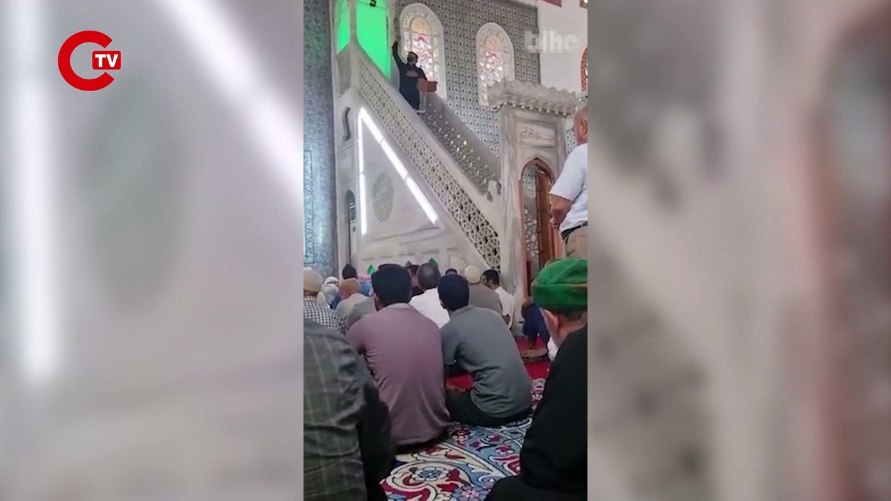 Camide 'faiz' isyanı: Minbere çıktı, vaazı durdurdu