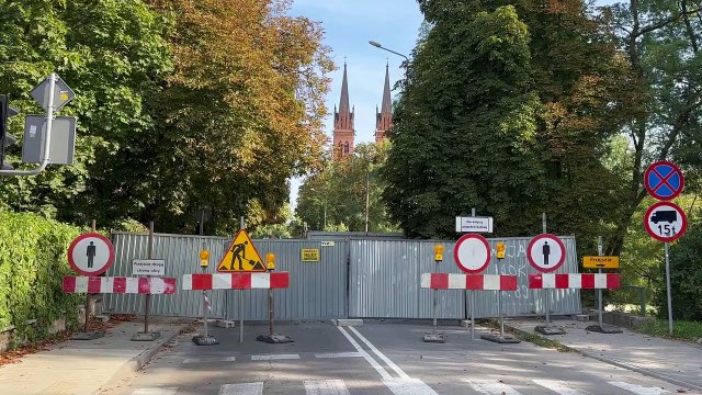 Zamknięcie ulicy Wyszyńskiego, przebudowa mostu nad Zgłowiączką