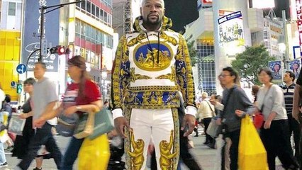 Mayweather crashes protege's press conference to call himself the GOAT