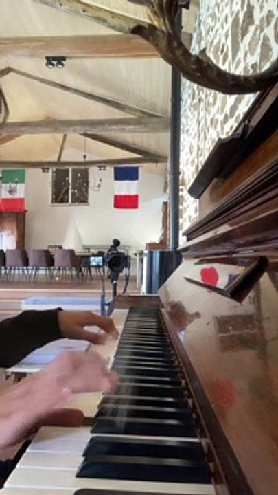 Piano lol