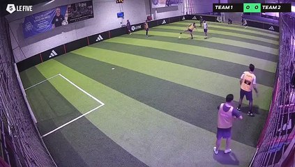 Taha 01/10 à 10:15 - Football Terrain 2 (LeFive Carrières-sous-Poissy)