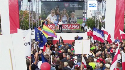 Gegen die Regierung: Hunderttausende bei "Marsch der Million Herzen" in Polens Hauptstadt Warschau