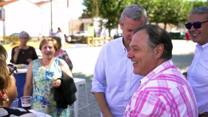 Alfonso Rueda bota a andar o autobús de ‘Galicia non para!’ en Bandeira (Silleda)