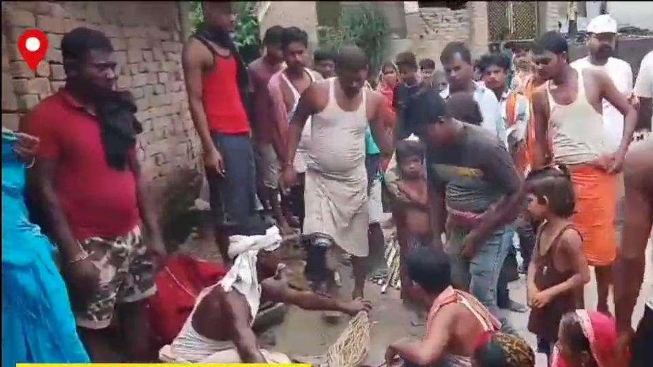 एक साथ उठी तीन अर्थियां, पल में उजड़ा हंसता-खेलता परिवार, पहले बहू-पोती फिर दादा..