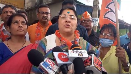 দিল্লি গিয়ে লাভ নেই, কেন্দ্রের দেওয়া সব টাকা তৃণমূলের নেতাদের ঘরেই আছে: লকেট| Oneindia Bengali