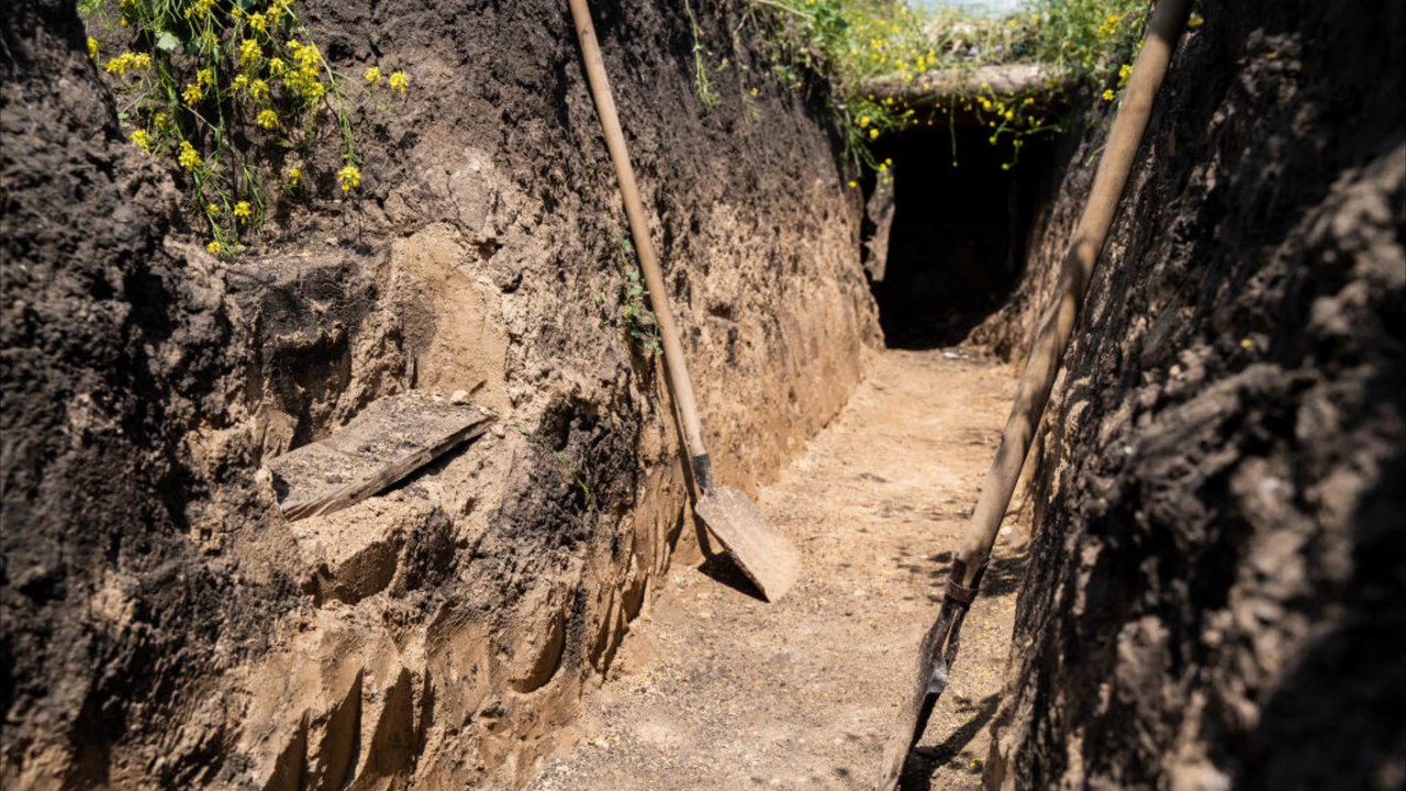 Charkiw: Russen bauen 'komplexe' Bunkeranlagen