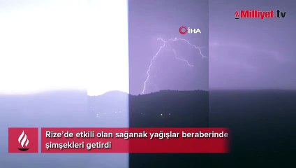 Şimşekler geceyi böyle aydınlattı