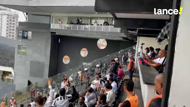 Locutor da Vila Belmiro provoca torcida do Vasco