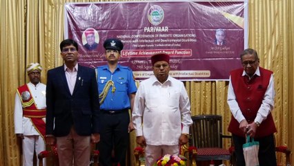 कर्नाटक के राज्यपाल ने विकलांगता कार्यकर्ता जे.पी. गडकरी को लाइफटाइम अचीवमेंट पुरस्कार प्रदान किया