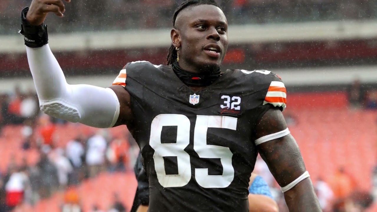 Browns' David Njoku suffers burns in bizarre accident at home