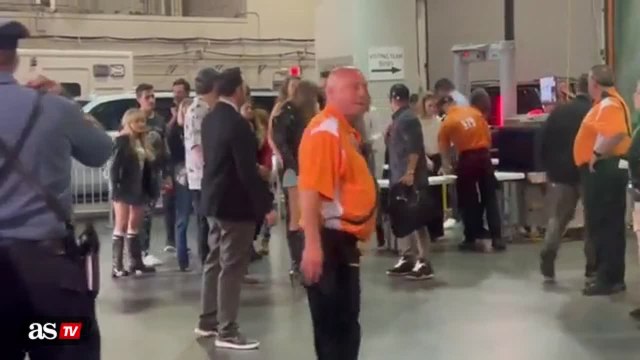 Taylor Swift attends second Chiefs game with Blake Lively, Ryan Reynolds, Hugh Jackman