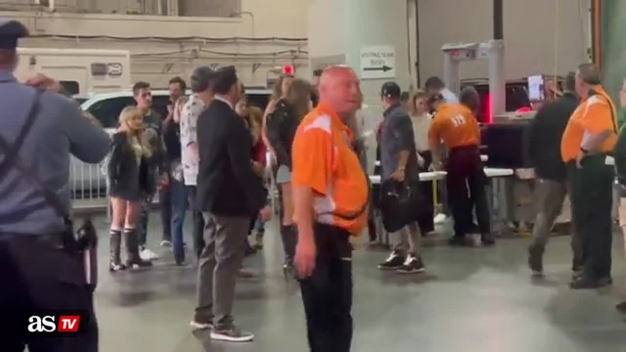 Taylor Swift attends second Chiefs game with Blake Lively, Ryan Reynolds, Hugh Jackman