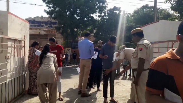 ras pre exam: जाने क्यों लगी शहर की सड़कों पर लम्बी कतारें