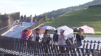 억만 송이 국화 활짝...순천만 국제정원 박람회 700만 명 돌파 / YTN