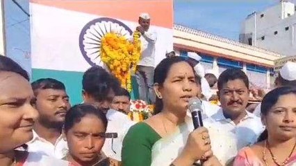 ఆదిలాబాద్: మహాత్ముల జీవిత చరిత్రను ఆదర్శంగా తీసుకోవాలి..