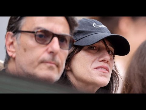 VIDEO: Elle a l'air de... : Yvan Attal parle enfin du mariage de son fils Ben, et en dit plus sur