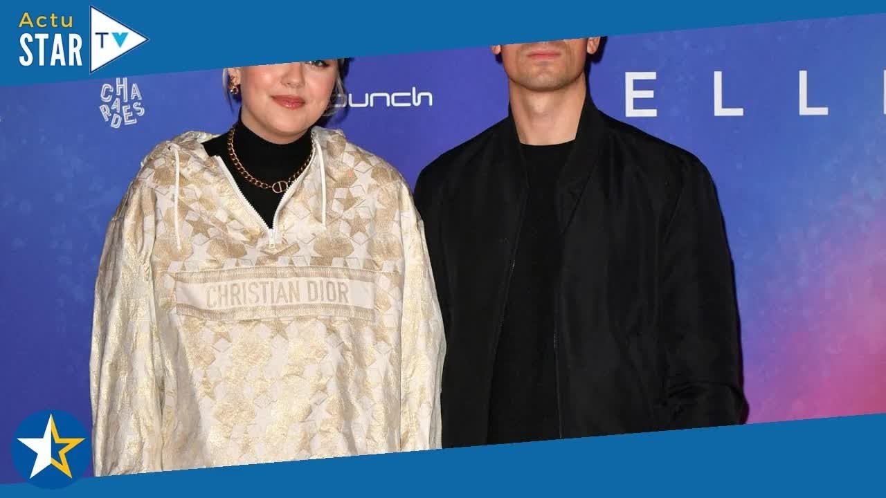 "Je me suis réveillée, il était parti" : Louane cash sur ses embrouilles avec le père de sa fille, F