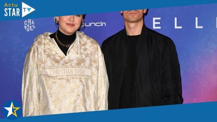 "Je me suis réveillée, il était parti" : Louane cash sur ses embrouilles avec le père de sa fille, F