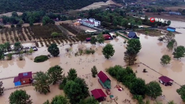 Şile'de Şiddetli Yağış Sonucu Yeşilçay Deresi Taştı