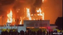 Egitto, enorme incendio in direzione sicurezza sul Canale Suez