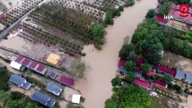 Şile’de sağanak nedeniyle taşan dere havadan dron ile görüntülendi