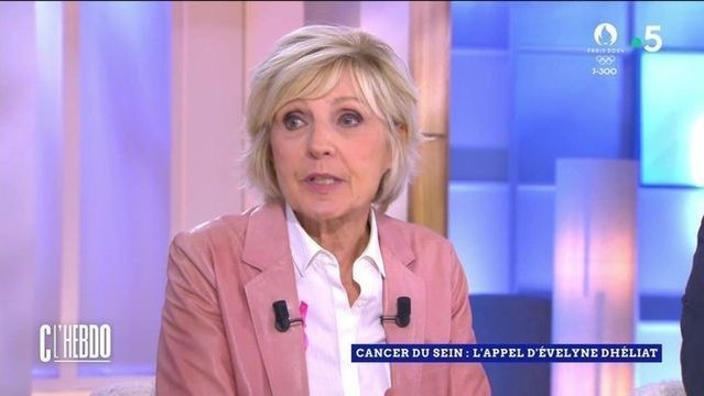 Evelyne Dheliat retire sa perruque à l’antenne : sa décision forte de révéler sa maladie après de longs mois passés à le cacher !