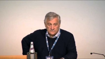 Tajani propone di dedicare il ponte sullo Stretto a Berlusconi